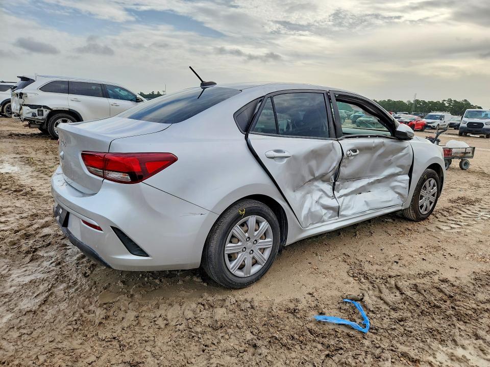 59642496 :رقم المزاد ، 3KPA24AD5NE458915 vin ، 2022 Kia Rio مزاد بيع