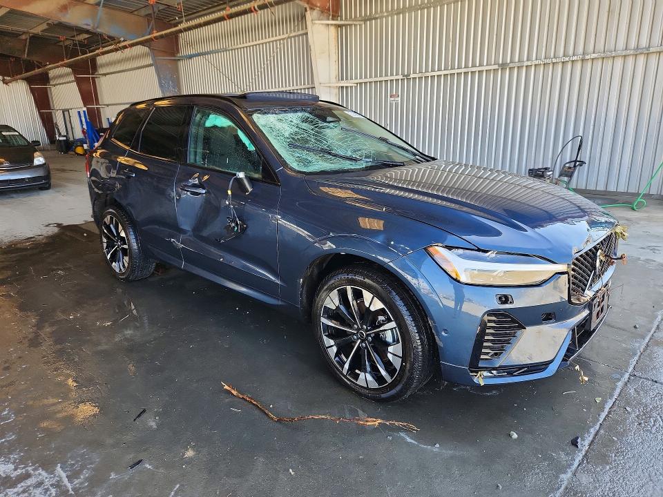 Продажа на аукционе авто 2026 Volvo Xc60, vin: YV4M12RC2T1471456, номер лота: 59896726