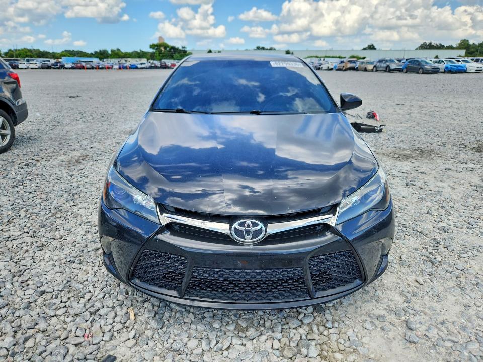 2017 Toyota Camry მანქანა იყიდება აუქციონზე, vin: 4T1BF1FK5HU281928, აუქციონის ნომერი: 62296336