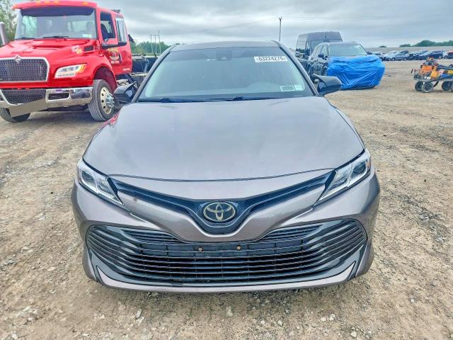 Продажа на аукционе авто 2018 Toyota Camry, vin: 4T1B11HK6JU017604, номер лота: 63224276