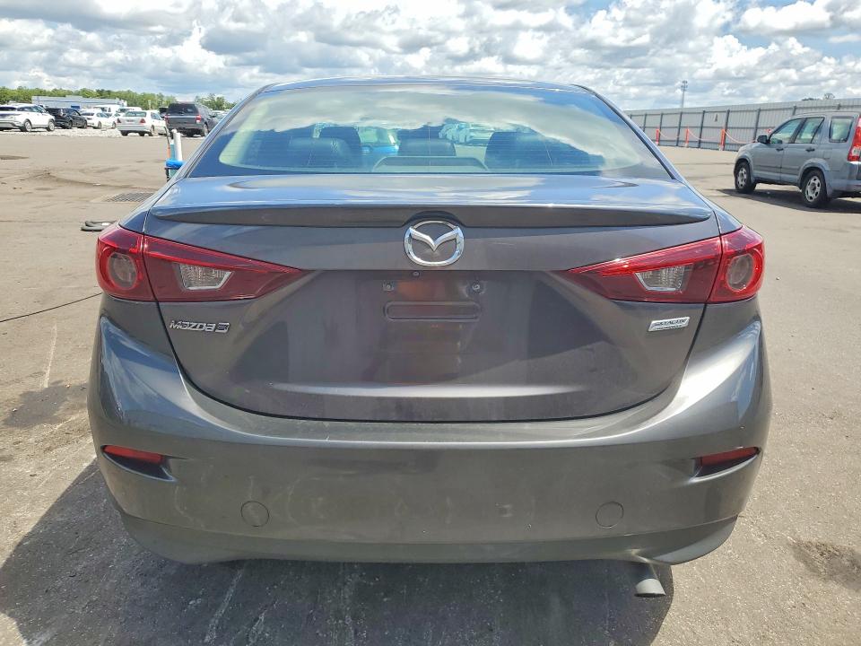 60263486 :رقم المزاد ، 3MZBN1V35JM197259 vin ، 2018 Mazda 3 مزاد بيع