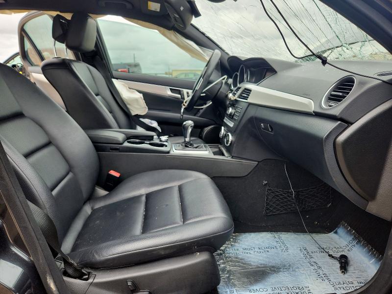 Продаж на аукціоні авто 2013 Mercedes-benz C, vin: WDDGF4HB8DR257487, номер лоту: 61248046
