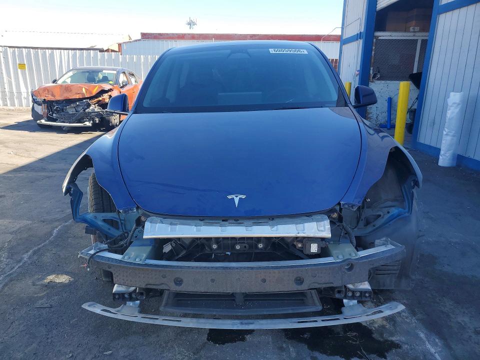60059506 :رقم المزاد ، 7SAYGDEE0PF582626 vin ، 2023 Tesla Model Y مزاد بيع