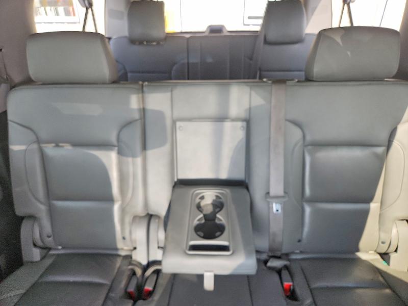 60735936 :رقم المزاد ، 1GNSKHKC8GR317479 vin ، 2016 Chevrolet Suburban مزاد بيع