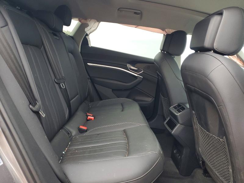 Продажа на аукционе авто 2022 Audi E-tron, vin: WA1AAAGE6NB012331, номер лота: 62277926