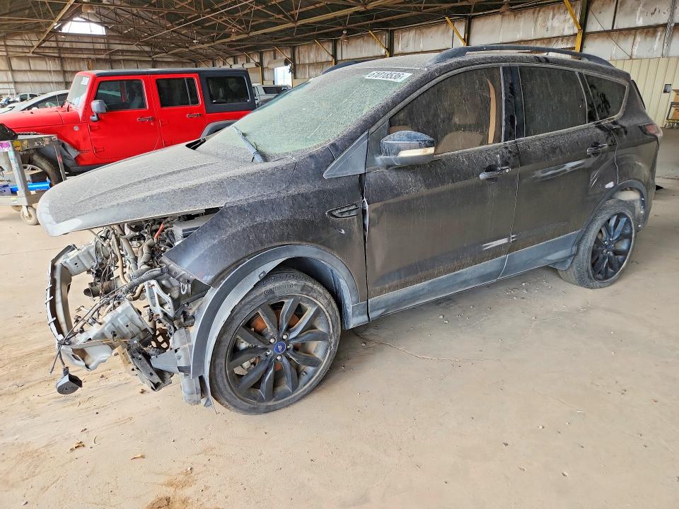2017 Ford Escape მანქანა იყიდება აუქციონზე, vin: 1FMCU0J9XHUD19940, აუქციონის ნომერი: 61018536