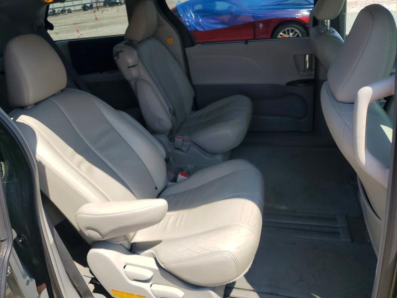 2013 Toyota Sienna მანქანა იყიდება აუქციონზე, vin: 5TDYK3DC2DS377998, აუქციონის ნომერი: 61188746