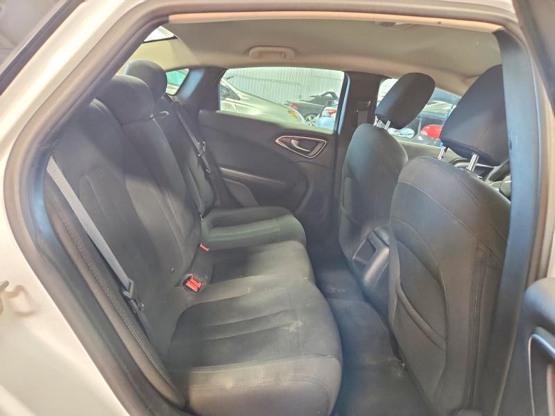 Продаж на аукціоні авто 2015 Chrysler 200, vin: 1C3CCCAB3FN748277, номер лоту: 61913326