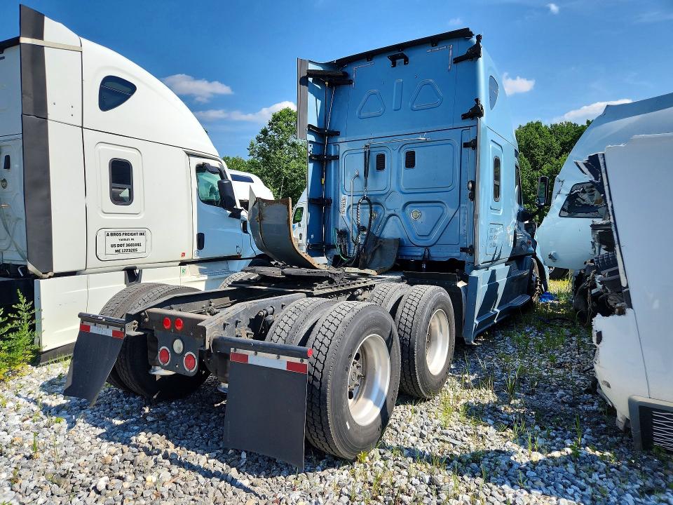 Продажа на аукционе авто 2014 Freightliner Cascadia 125, vin: 3AKJGLD5XESFH2525, номер лота: 60766536