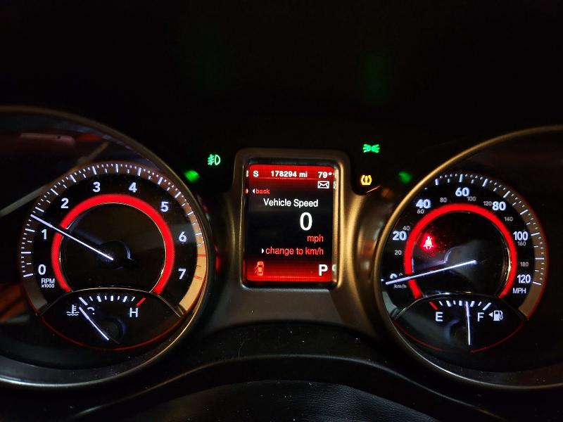 61840556 :رقم المزاد ، 3C4PDDGG5JT467027 vin ، 2018 Dodge Journey مزاد بيع