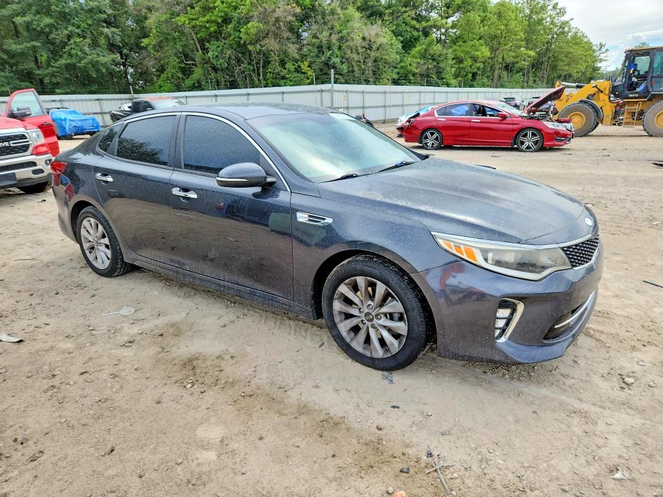 Продаж на аукціоні авто 2018 Kia Optima, vin: 5XXGT4L35JG230863, номер лоту: 59671516