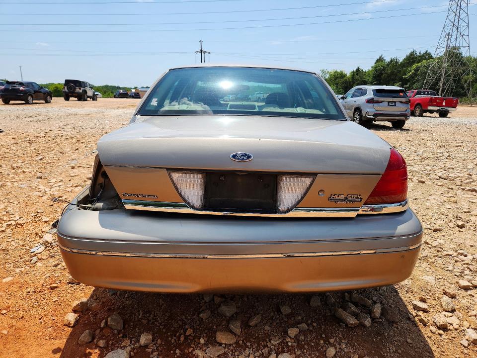 Auction sale of the 2003 Ford Crown Victoria, vin: 2FAFP73W43X197121, lot number: 59222306