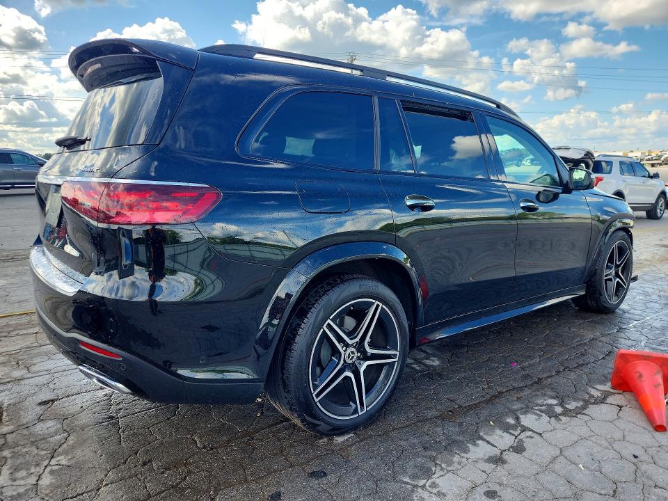 61144626 :رقم المزاد ، 4JGFF5KE6RB134104 vin ، 2024 Mercedes-benz Gls مزاد بيع