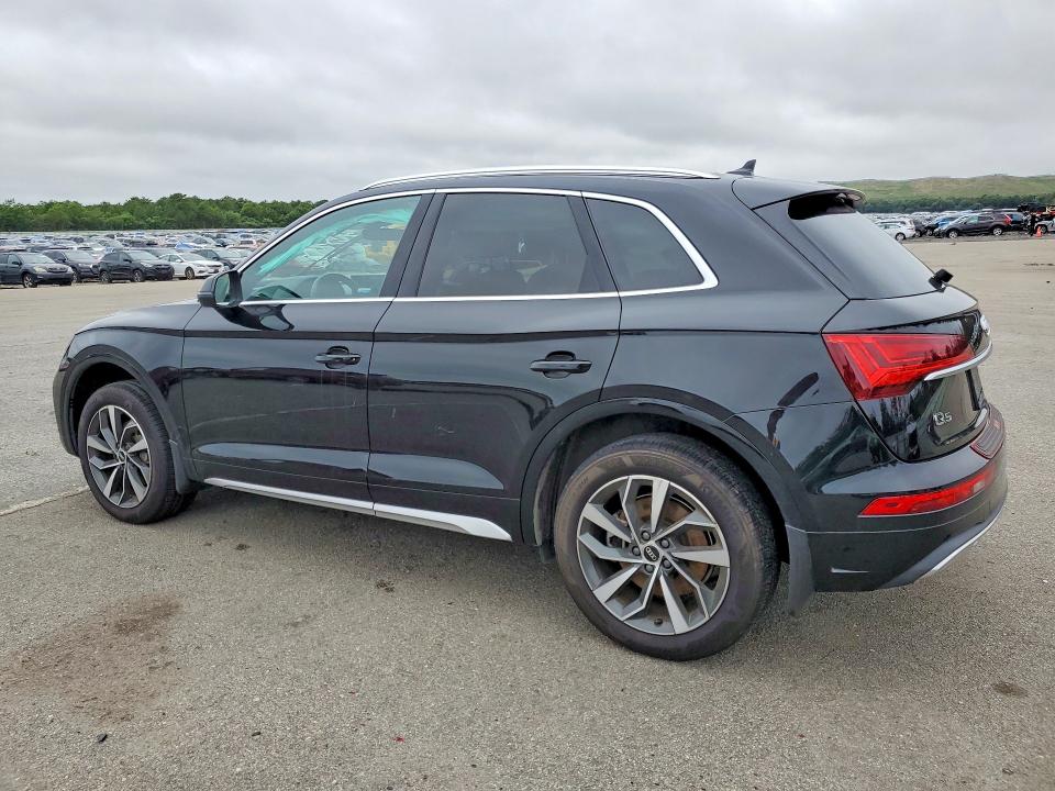 59386526 :رقم المزاد ، WA1AAAFY0M2110149 vin ، 2021 Audi Q5 مزاد بيع