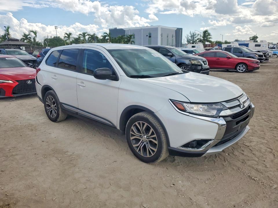Продаж на аукціоні авто 2017 Mitsubishi Outlander, vin: JA4AZ2A39HZ056616, номер лоту: 63716456