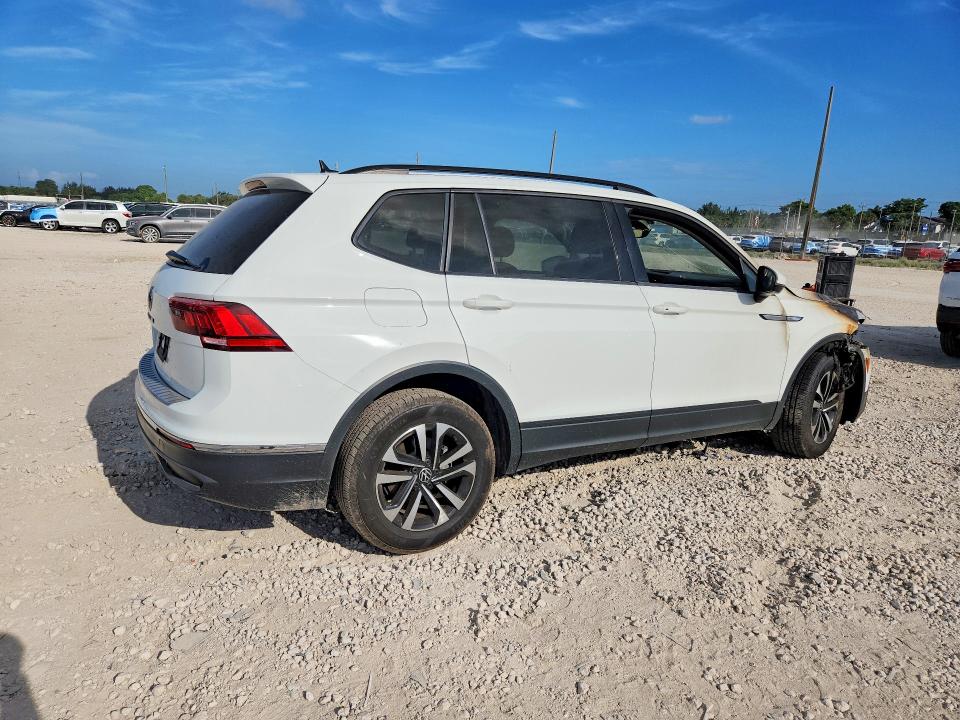 62330156 :رقم المزاد ، 3VVRB7AX4PM072317 vin ، 2023 Volkswagen Tiguan مزاد بيع