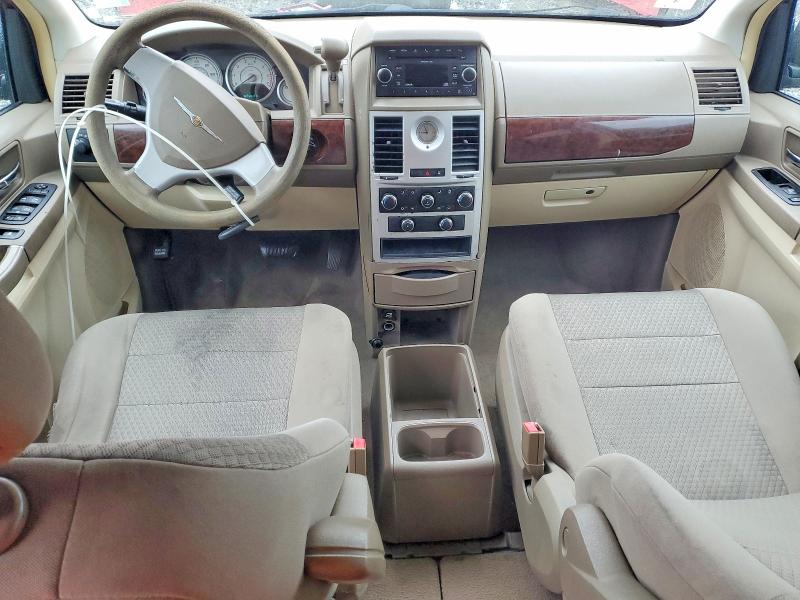 2010 Chrysler Town & Country მანქანა იყიდება აუქციონზე, vin: 2A4RR2D13AR428819, აუქციონის ნომერი: 62863596