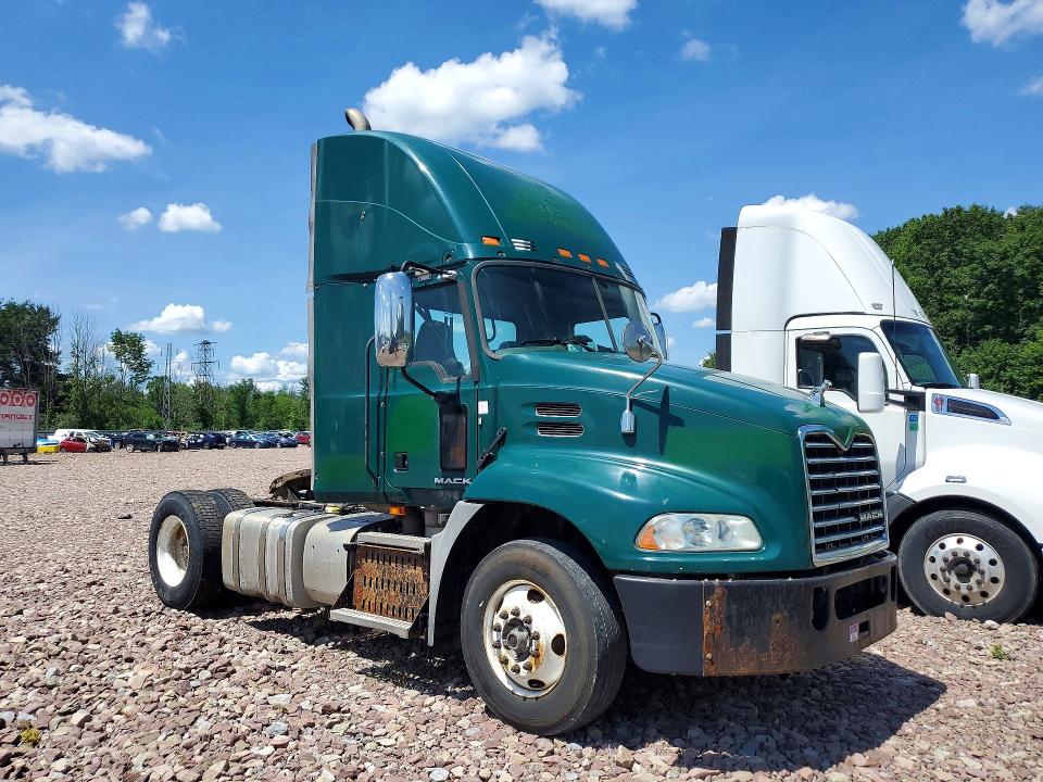 Продаж на аукціоні авто 2017 Mack Semi, vin: 1M1AW01X3HM009455, номер лоту: 59224106
