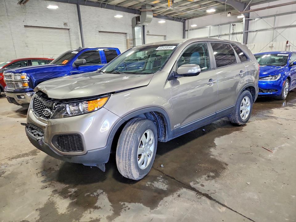 60549556 :رقم المزاد ، 5XYKTCA18BG013133 vin ، 2011 Kia Sorento مزاد بيع