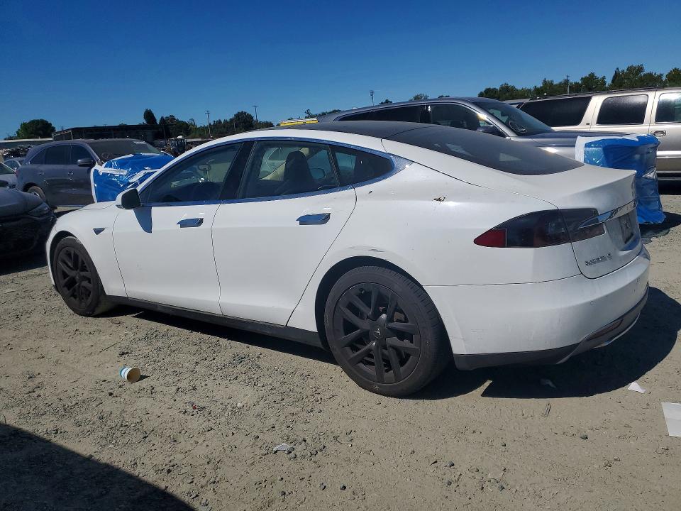 Продажа на аукционе авто 2014 Tesla Model S, vin: 5YJSA1H16EFP35003, номер лота: 61641196
