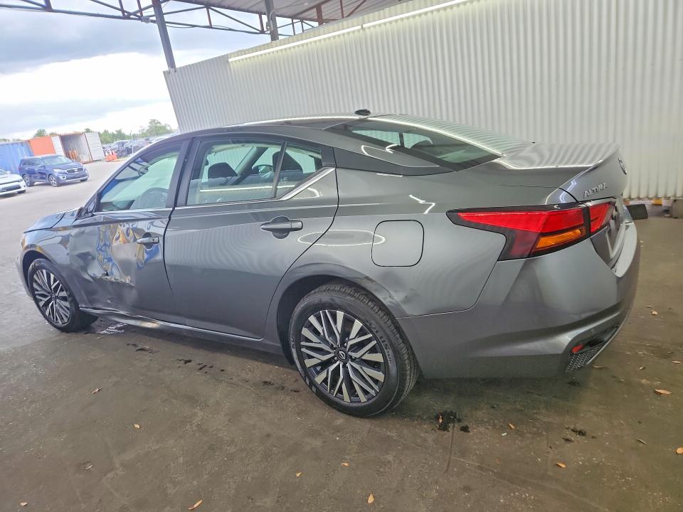 61687256 :رقم المزاد ، 1N4BL4DW5TN330459 vin ، 2026 Nissan Altima مزاد بيع