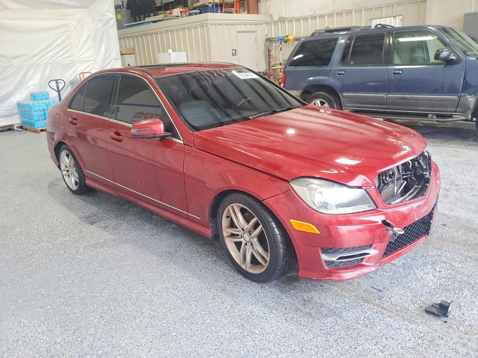 Продаж на аукціоні авто 2012 Mercedes-benz C, vin: WDDGF8BB8CA615507, номер лоту: 62546946