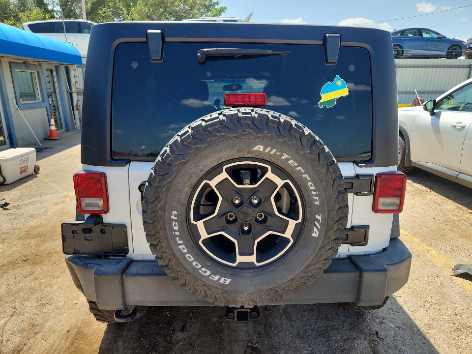 61932006 :رقم المزاد ، 1C4BJWDG1JL886801 vin ، 2018 Jeep Wrangler Unlimited مزاد بيع