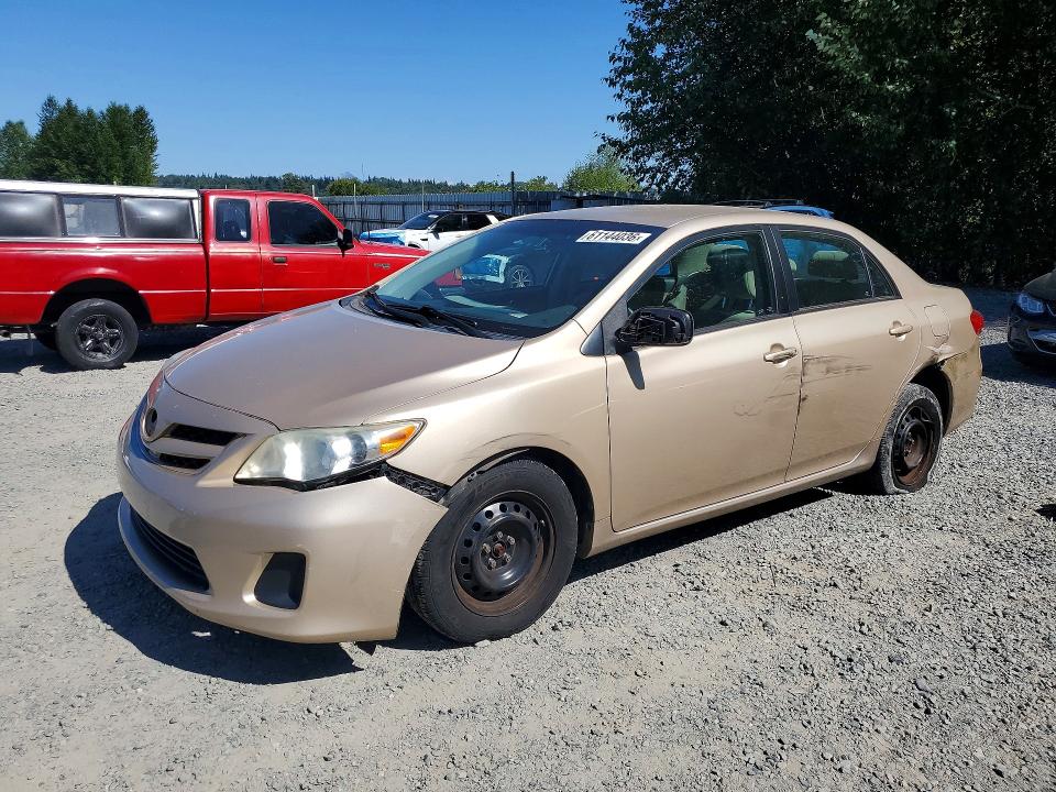 61144036 :رقم المزاد ، 2T1BU4EE9BC707812 vin ، 2011 Toyota Corolla مزاد بيع