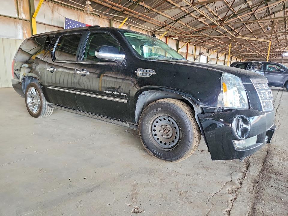 2011 Cadillac Escalade მანქანა იყიდება აუქციონზე, vin: 1GYS4KEF3BR400374, აუქციონის ნომერი: 61120896