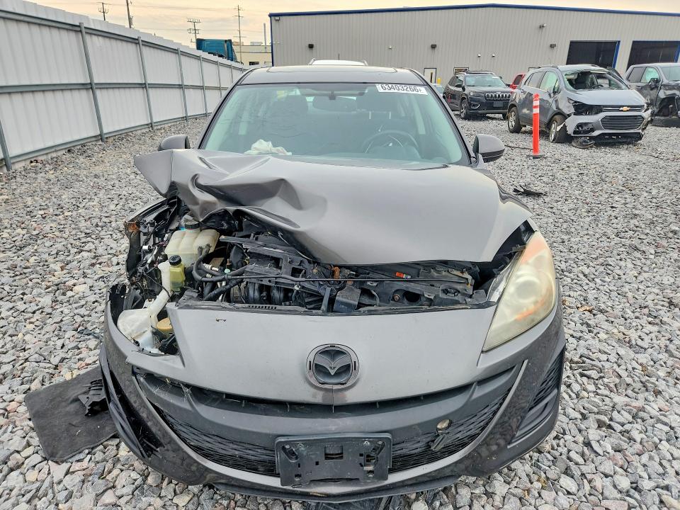 63403266 :رقم المزاد ، JM1BL1VF2B1375680 vin ، 2011 Mazda 3 مزاد بيع