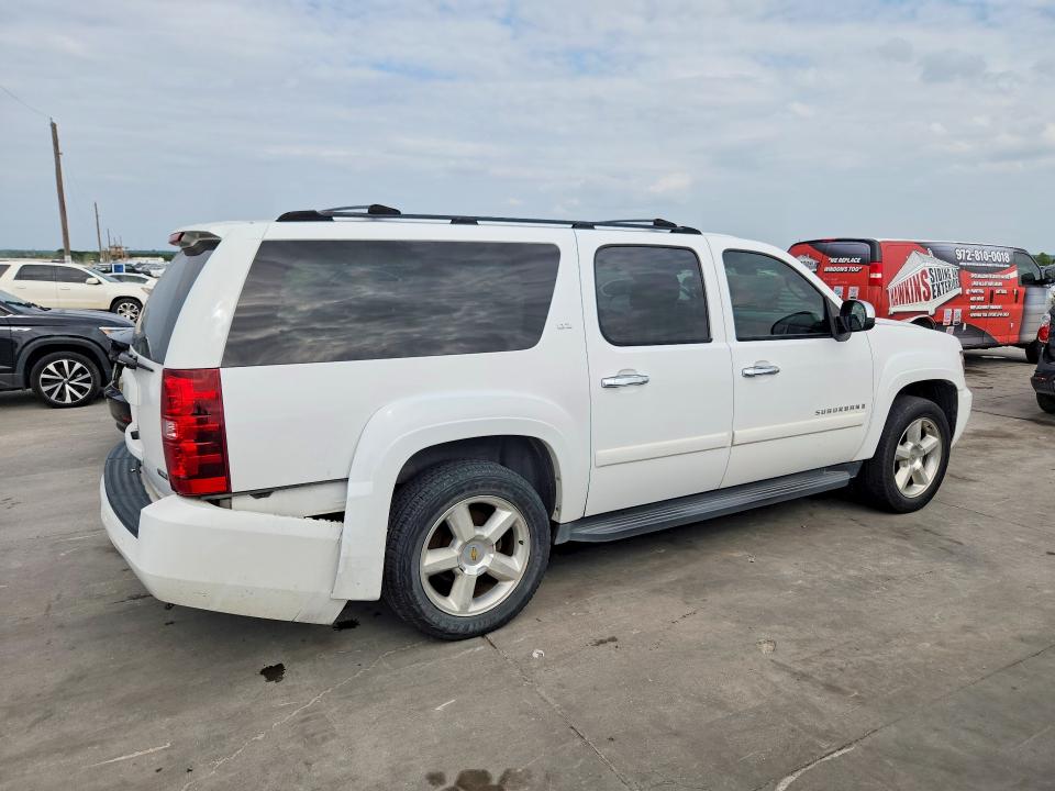 62600516 :رقم المزاد ، 3GNFC16097G158736 vin ، 2007 Chevrolet Suburban مزاد بيع