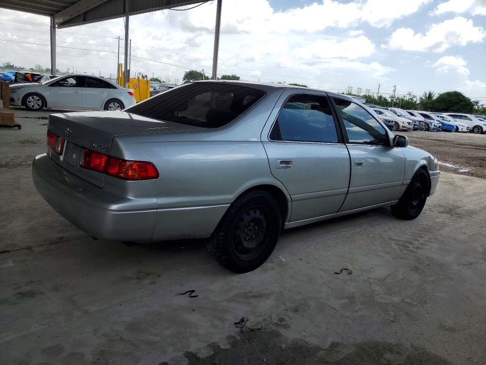 Продажа на аукционе авто 2000 Toyota Camry, vin: 4T1BG28K9YU003646, номер лота: 60025936