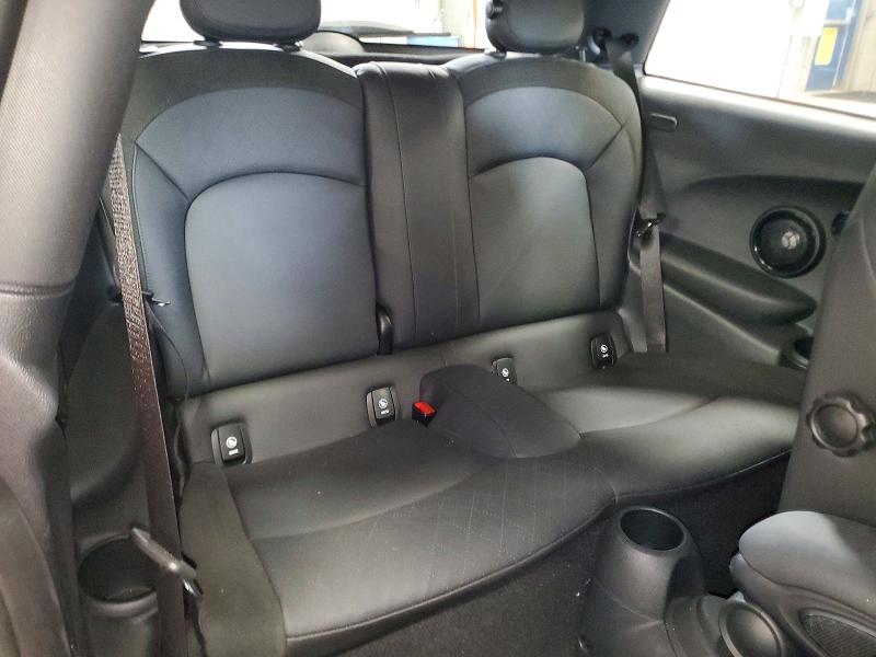 Продажа на аукционе авто 2023 Mini Cooper, vin: WMW13DJ0XP2T82180, номер лота: 61244056
