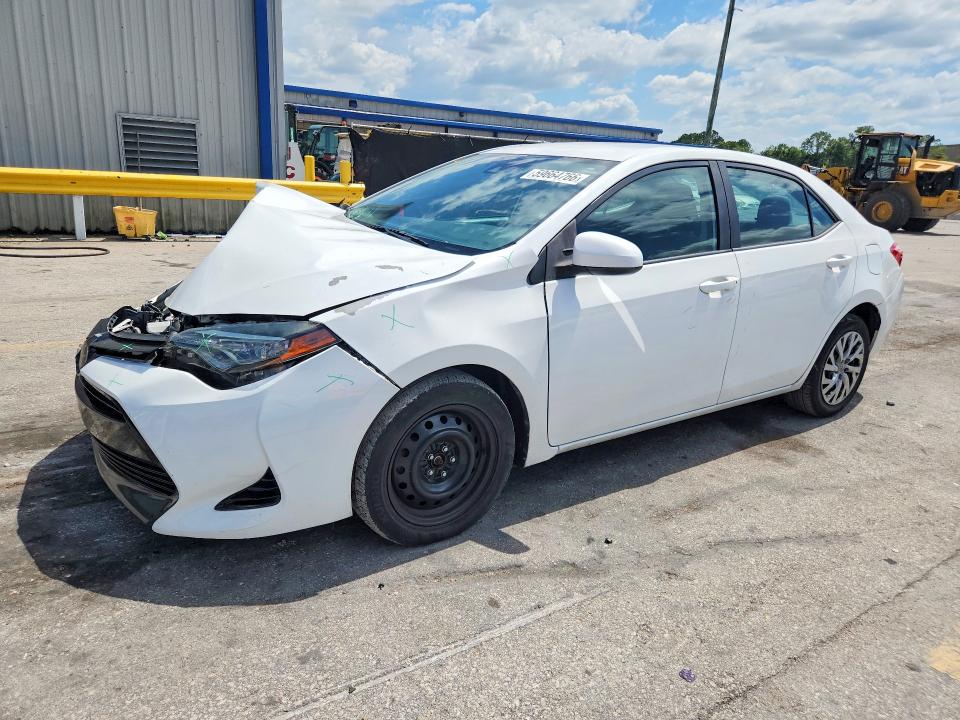 59664766 :رقم المزاد ، 5YFBURHE4HP733851 vin ، 2017 Toyota Corolla مزاد بيع