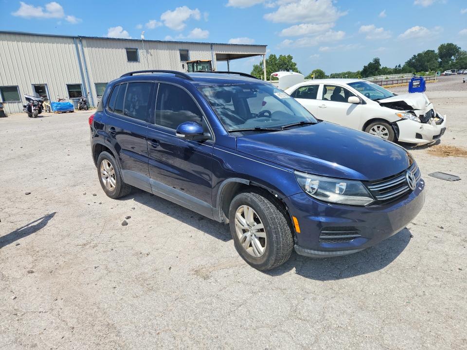 2016 Volkswagen Tiguan მანქანა იყიდება აუქციონზე, vin: WVGBV7AX2GW576299, აუქციონის ნომერი: 61721166