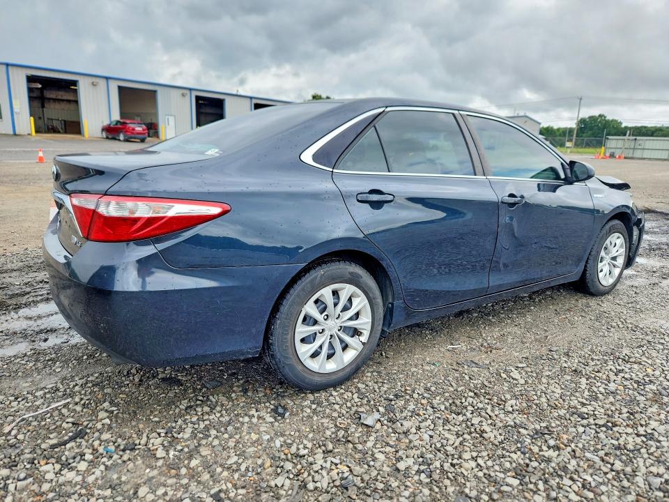 2015 Toyota Camry Hybrid მანქანა იყიდება აუქციონზე, vin: 4T1BD1FK9FU145675, აუქციონის ნომერი: 60812336