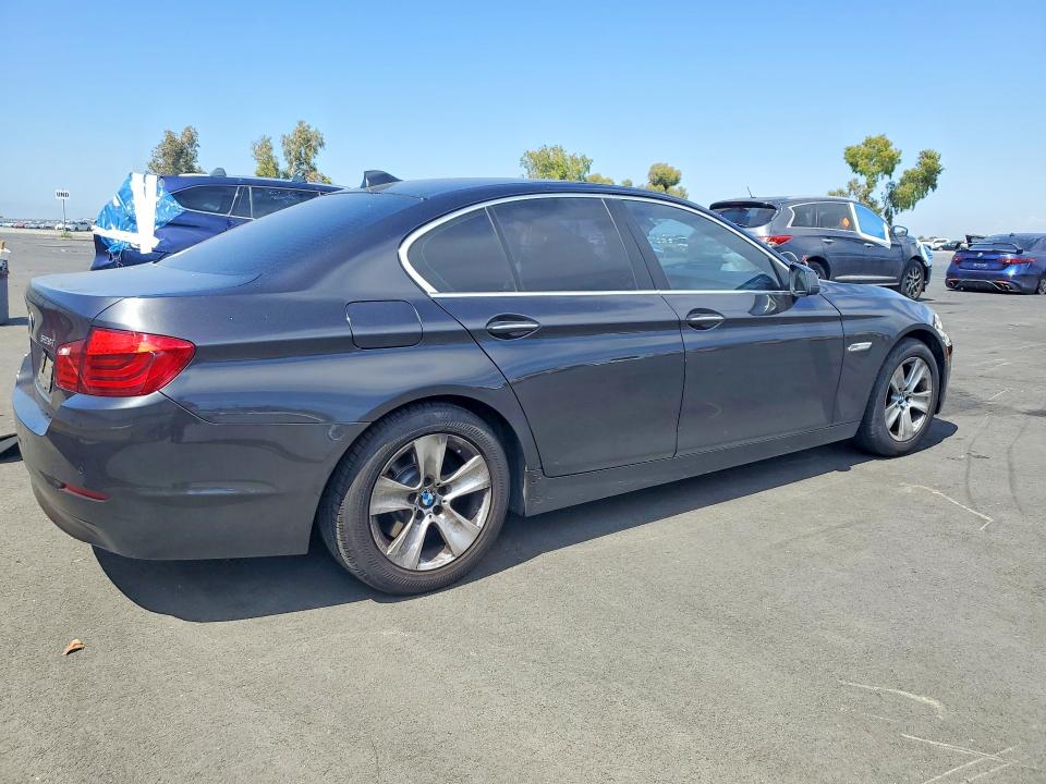 59883976 :رقم المزاد ، WBAXG5C56DD230491 vin ، 2013 Bmw 528 مزاد بيع