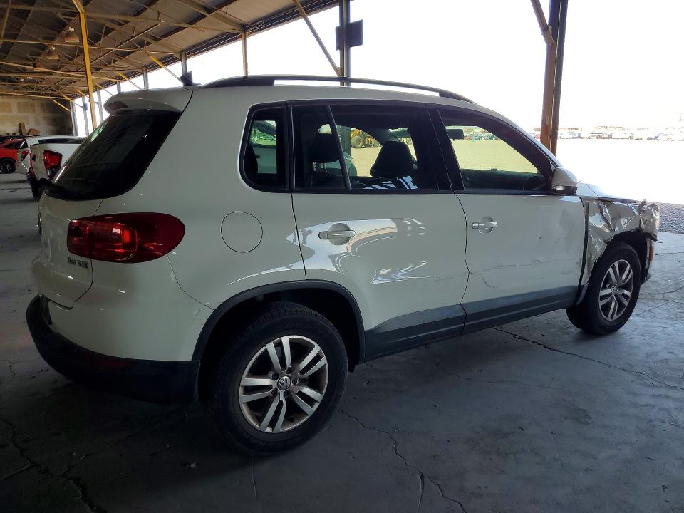 2015 Volkswagen Tiguan მანქანა იყიდება აუქციონზე, vin: WVGAV7AX2FW565345, აუქციონის ნომერი: 61130706