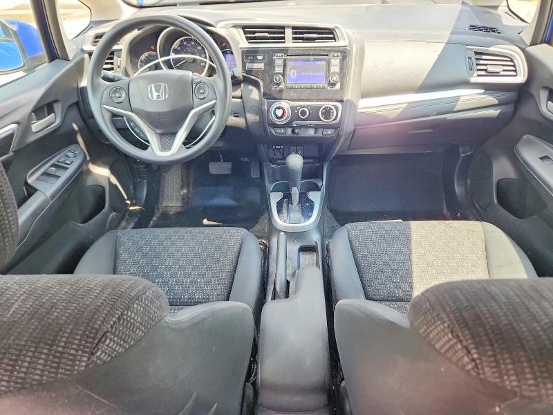 60120546 :رقم المزاد ، 3HGGK5H52FM758421 vin ، 2015 Honda Fit مزاد بيع
