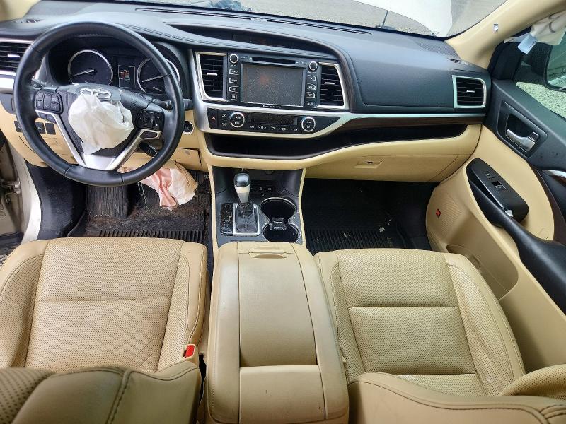 60618796 :رقم المزاد ، 5TDDKRFH8GS339321 vin ، 2016 Toyota Highlander مزاد بيع