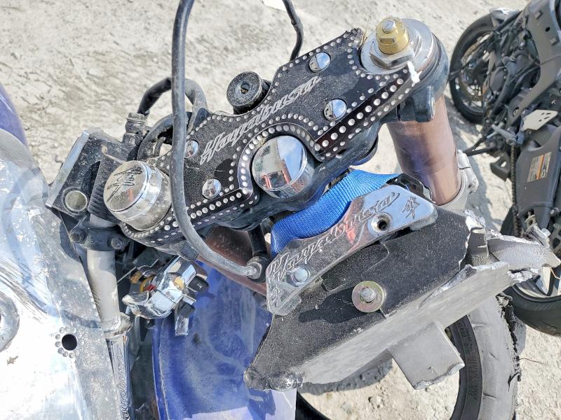 60237116 :رقم المزاد ، JS1GW71A252102600 vin ، 2005 Suzuki Gsx1300 مزاد بيع
