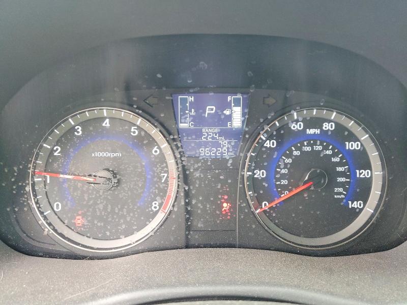 60516446 :رقم المزاد ، KMHCT4AE9HU186188 vin ، 2017 Hyundai Accent مزاد بيع