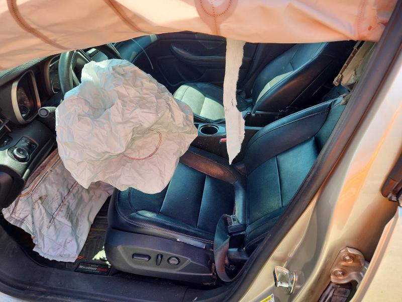60961216 :رقم المزاد ، 1G11F5SLXFF144578 vin ، 2015 Chevrolet Malibu مزاد بيع