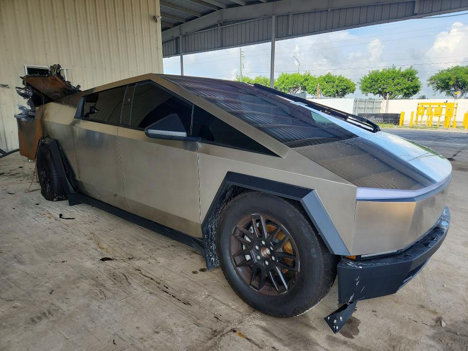 Продаж на аукціоні авто 2026 Tesla Cybertruck, vin: 7G2CEHED8TA090782, номер лоту: 62468256