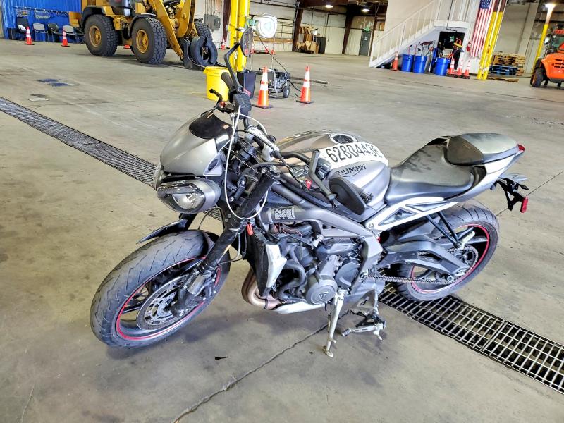62804436 :رقم المزاد ، SMTA544D2NTAY3452 vin ، 2022 Triumph Motorcycle Street Triple مزاد بيع