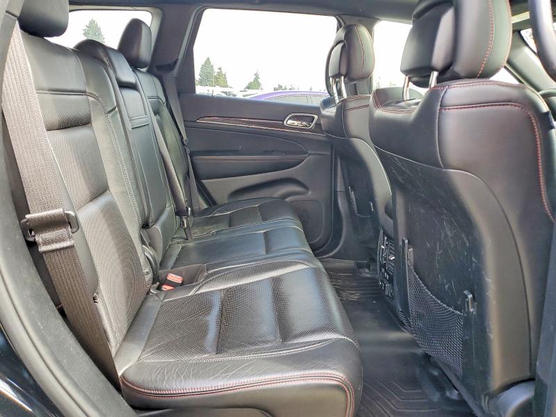 62133356 :رقم المزاد ، 1C4RJFLT8JC120979 vin ، 2018 Jeep Grand Cherokee مزاد بيع