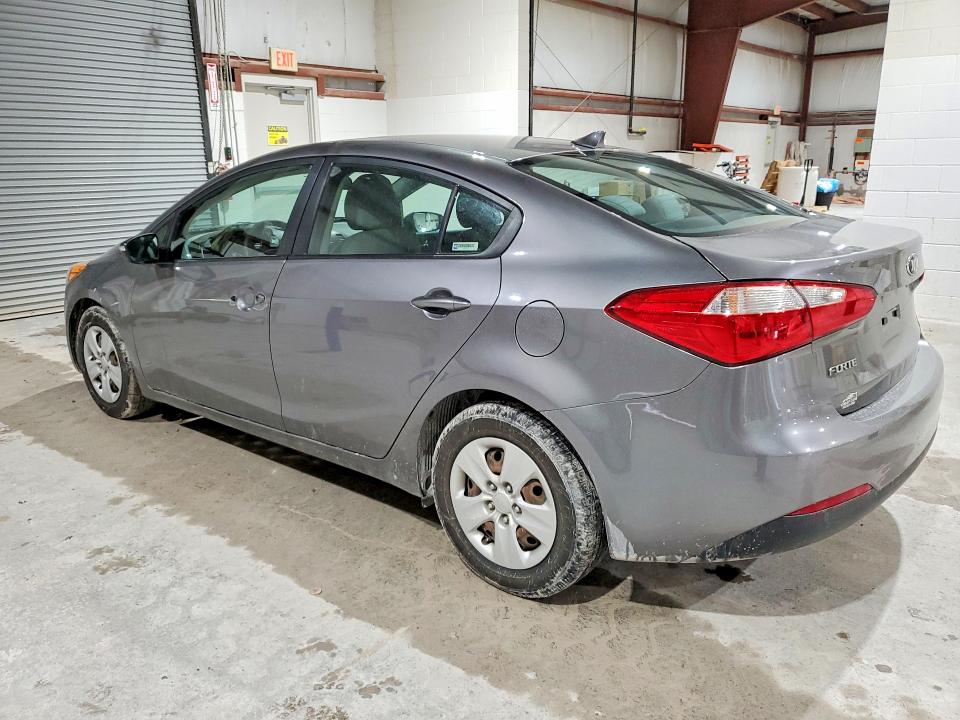 62740256 :رقم المزاد ، KNAFX4A62G5500963 vin ، 2016 Kia Forte مزاد بيع