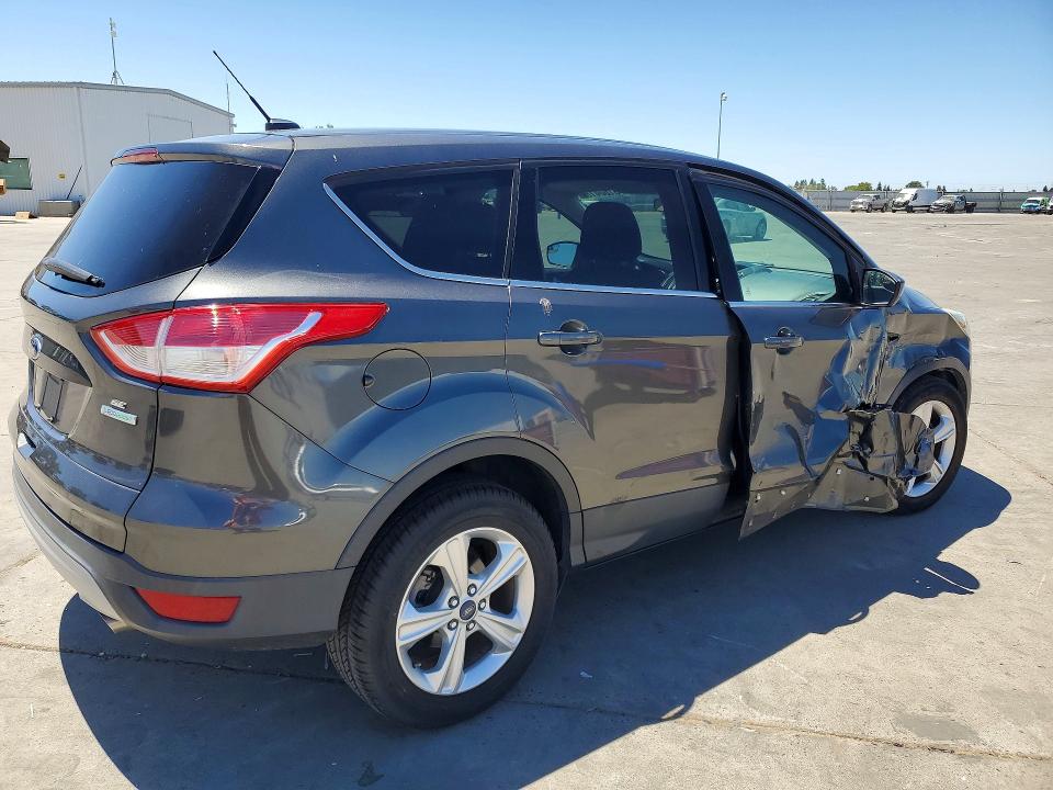 2016 Ford Escape მანქანა იყიდება აუქციონზე, vin: 1FMCU0GX3GUA12226, აუქციონის ნომერი: 61604166