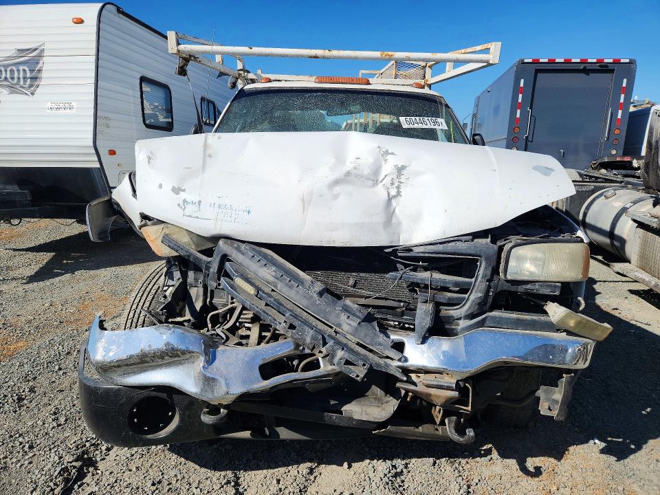 60446196 :رقم المزاد ، 1GDJC33D97F115565 vin ، 2007 Gmc Sierra مزاد بيع