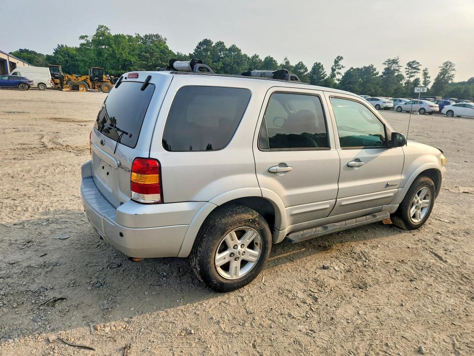 61705376 :رقم المزاد ، 1FMCU96H96KA20615 vin ، 2006 Ford Escape مزاد بيع